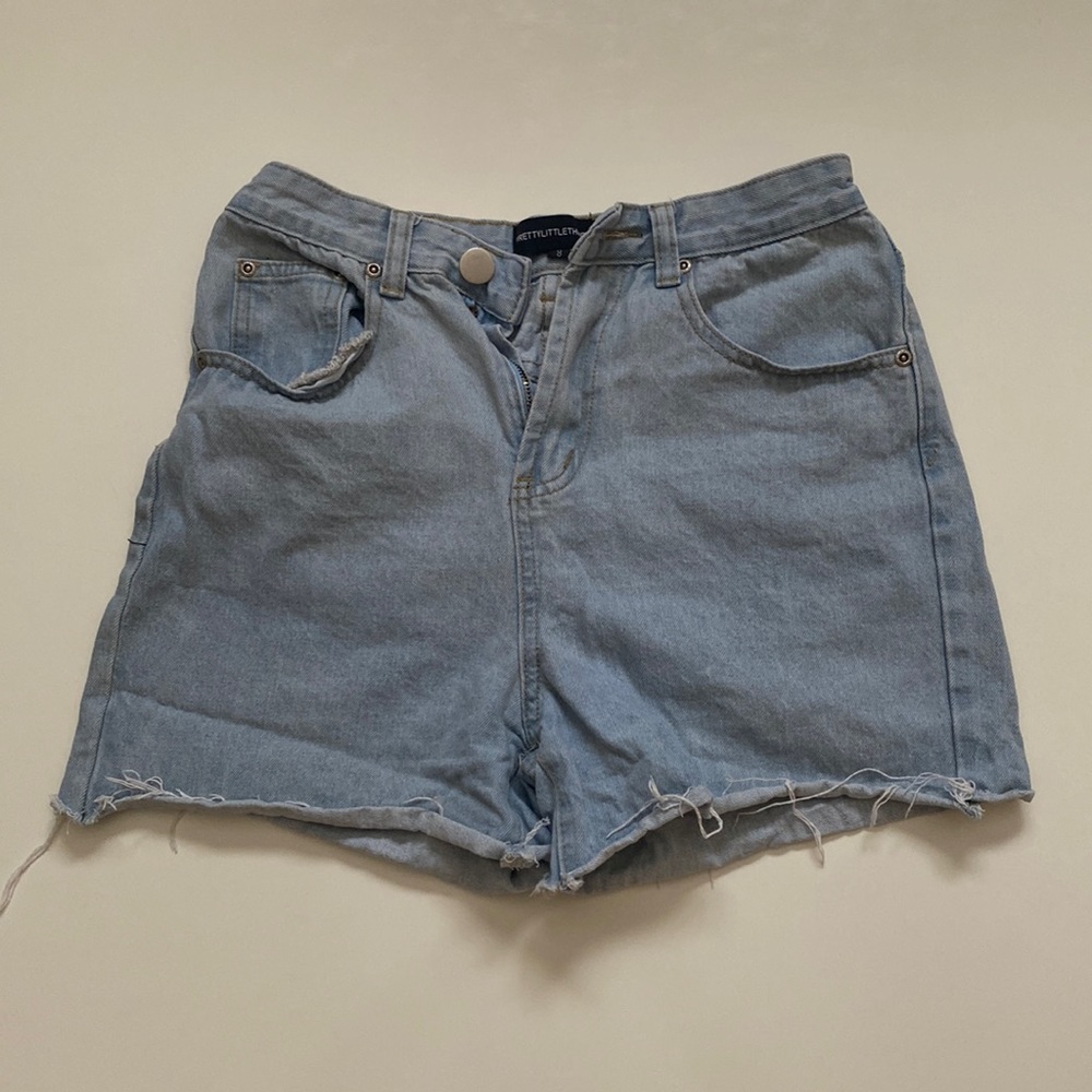 Pretty Little Thing high rise light wash mom denim shorts